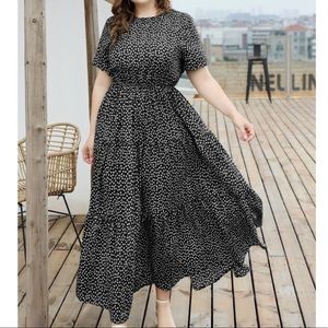 Plus size dot maxi dress- Black